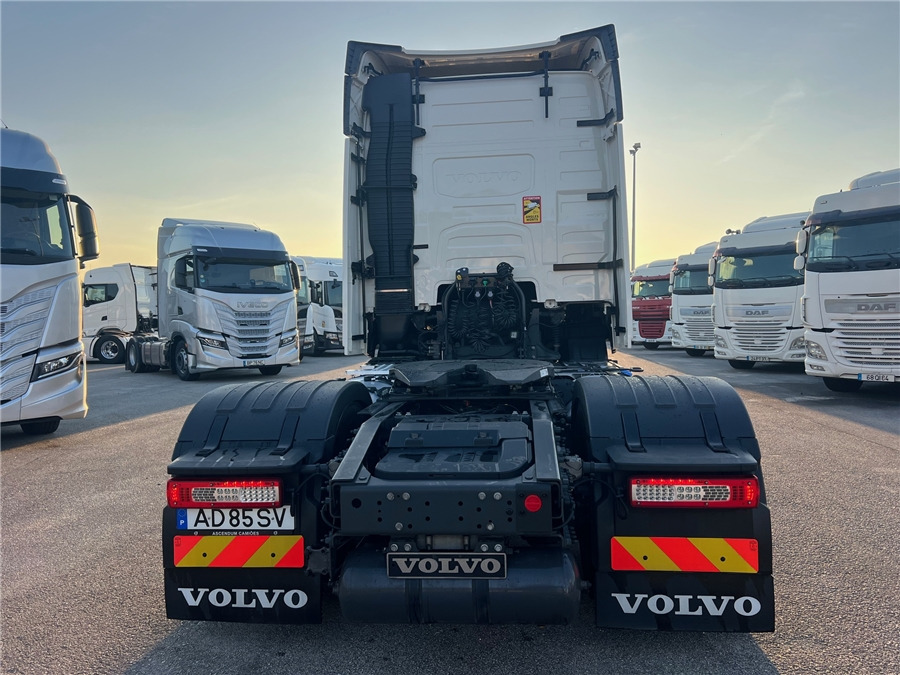 Volvo FH500 / RETARDER / IPARKCOOL - Cabeza tractora: foto 5 Volvo FH500 / RETARDER / IPARKCOOL - Cabeza tractora: foto 5