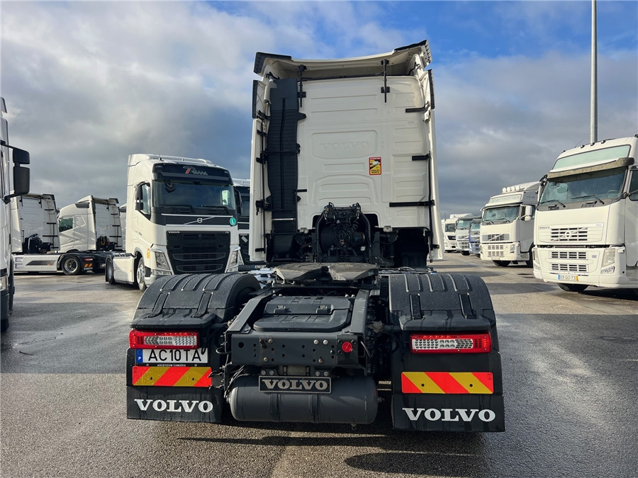 Volvo FH500 / RETARDER / IPARKCOOL - Cabeza tractora: foto 5 Volvo FH500 / RETARDER / IPARKCOOL - Cabeza tractora: foto 5