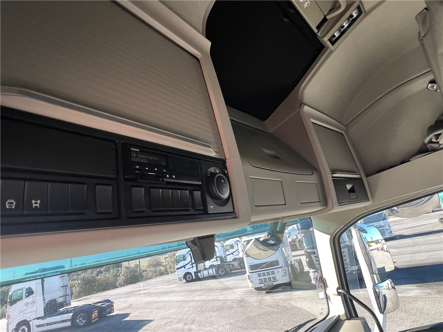 Leasing financiero de Volvo FH500/RETARDER/PCOOL leasing Volvo FH500/RETARDER/PCOOL: foto 17