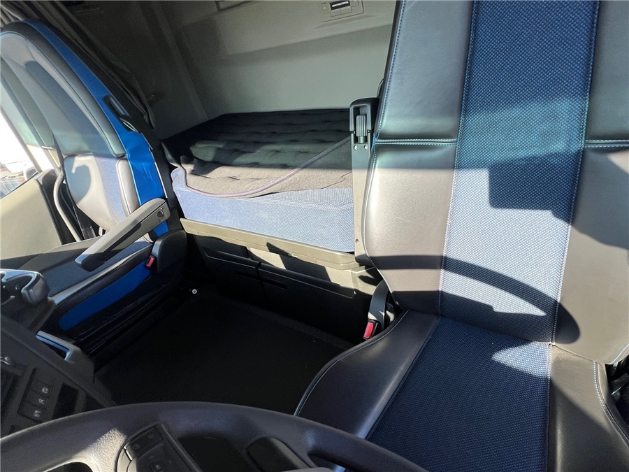 Leasing financiero de Volvo FH500/RETARDER/PCOOL leasing Volvo FH500/RETARDER/PCOOL: foto 16