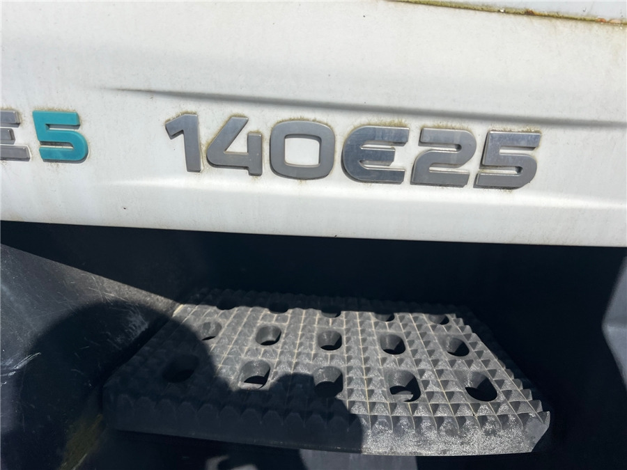 Frigorífico camión Iveco 140E25: foto 16 Frigorífico camión Iveco 140E25: foto 16