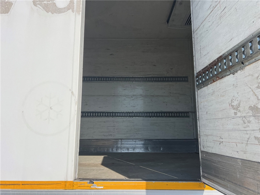 Frigorífico camión Iveco 140E25: foto 8 Frigorífico camión Iveco 140E25: foto 8