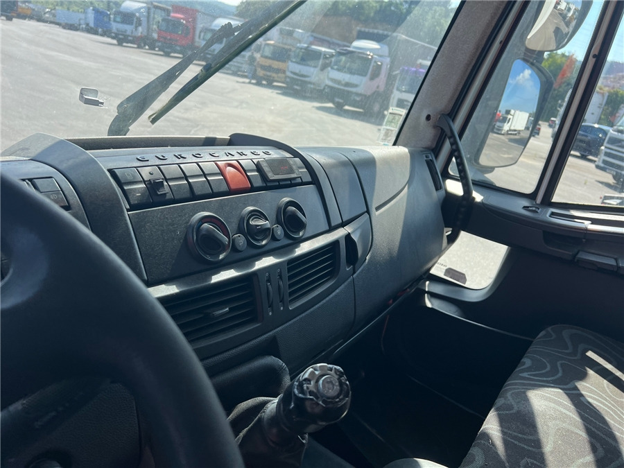 Frigorífico camión Iveco 140E25: foto 12 Frigorífico camión Iveco 140E25: foto 12