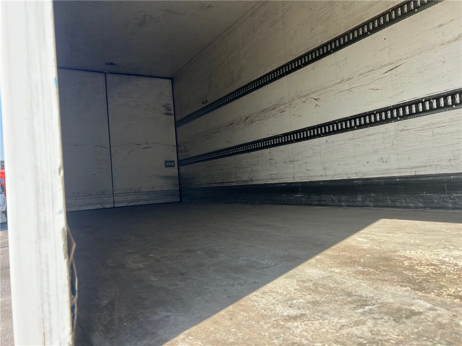 Frigorífico camión Iveco 140E25: foto 7 Frigorífico camión Iveco 140E25: foto 7