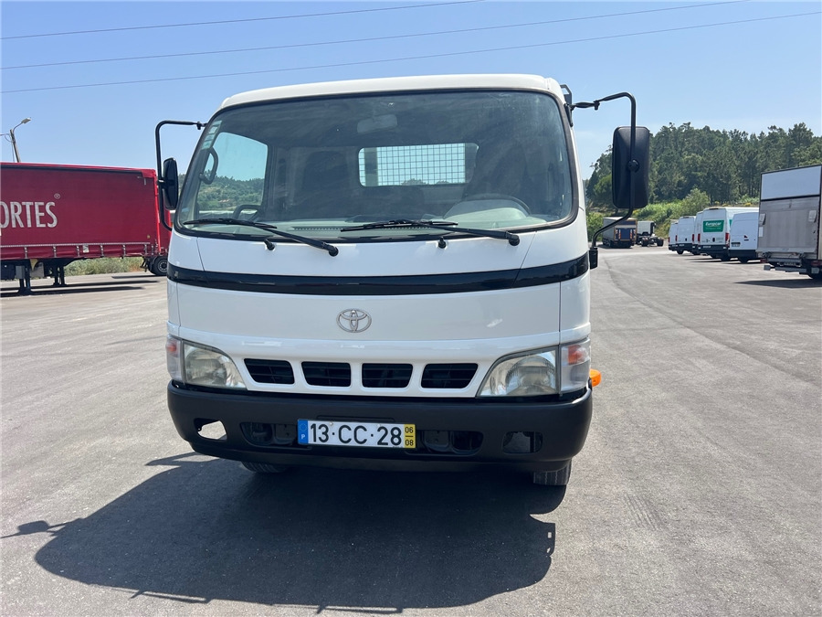 TOYOTA DYNA - Volquete camión: foto 3 TOYOTA DYNA - Volquete camión: foto 3