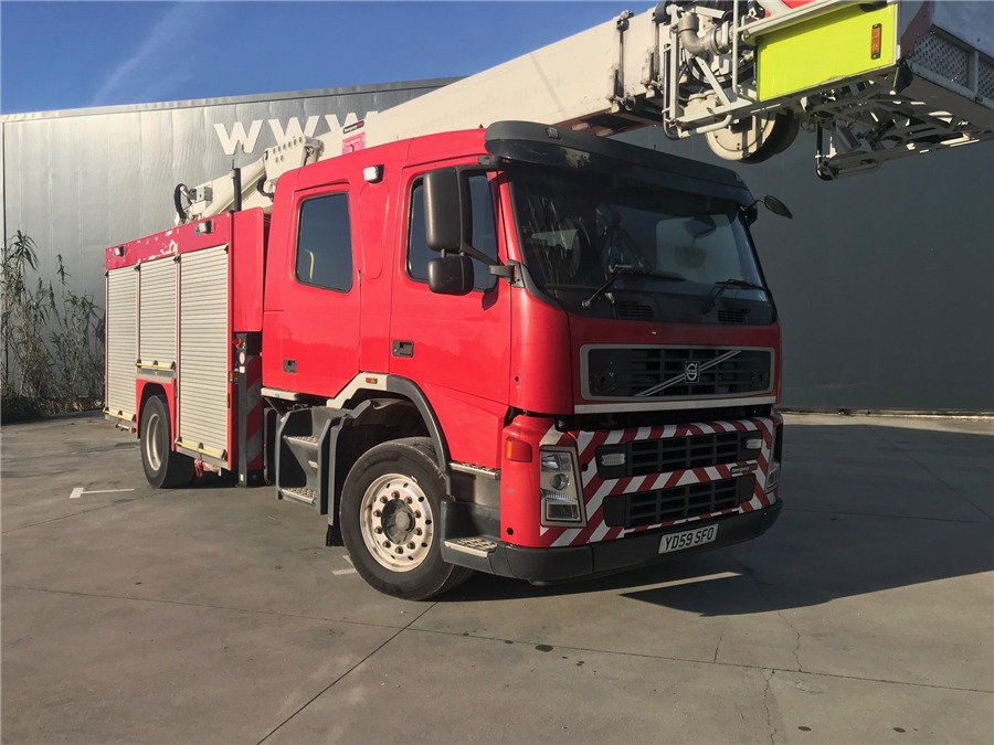 Volvo FM 340 FIRE TRUCK - Camión de bomberos: foto 2 Volvo FM 340 FIRE TRUCK - Camión de bomberos: foto 2