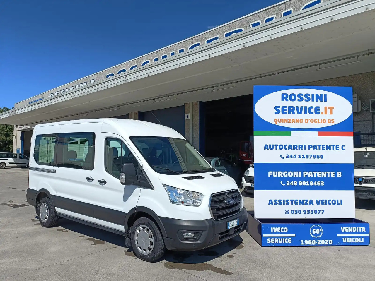Minibús, Furgoneta de pasajeros FORD TRANSIT PULMINO 9 POSTI CAMBIO AUTOMATICO: foto 1