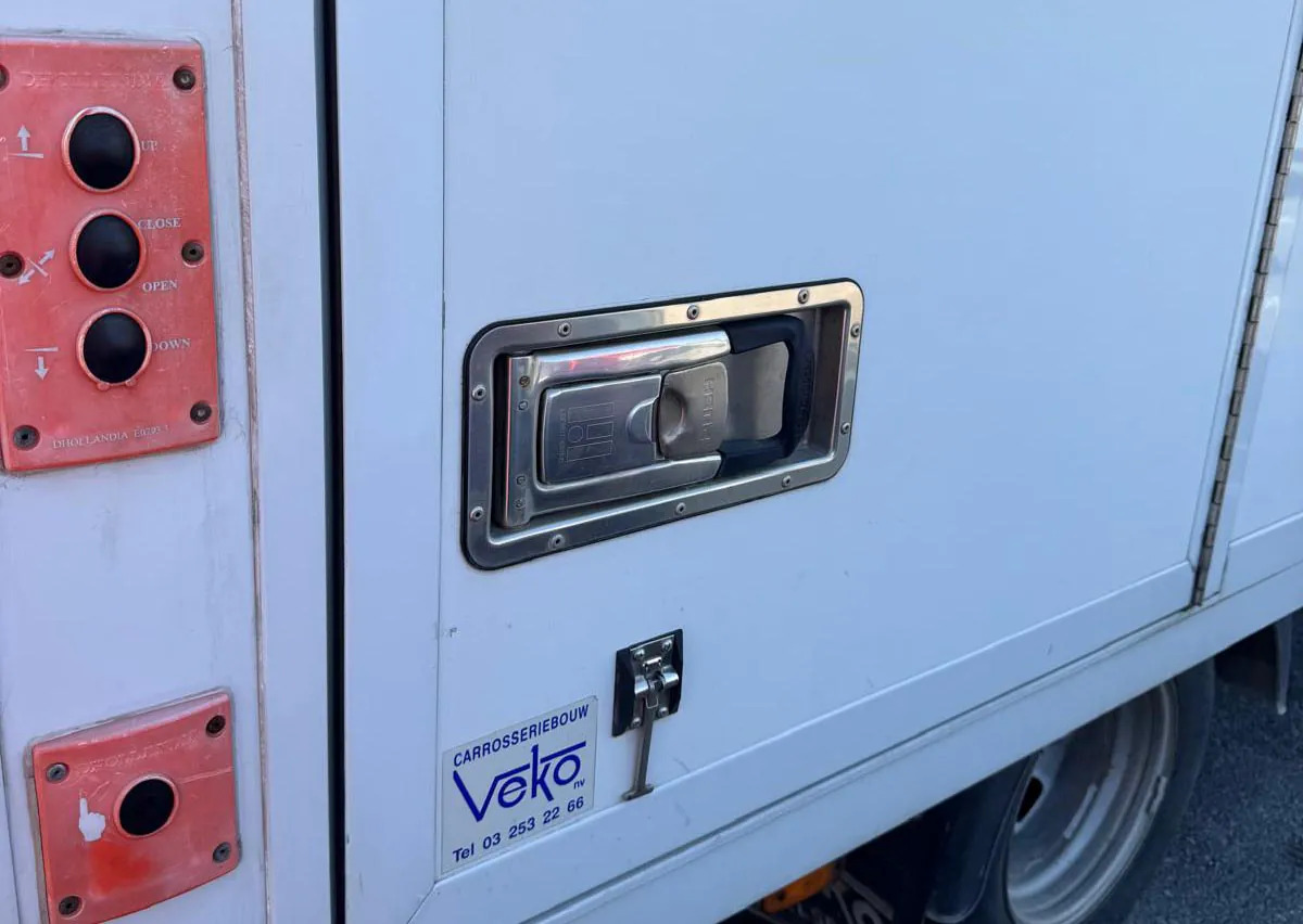IVECO DAILY 35C14 - Furgoneta: foto 3 IVECO DAILY 35C14 - Furgoneta: foto 3