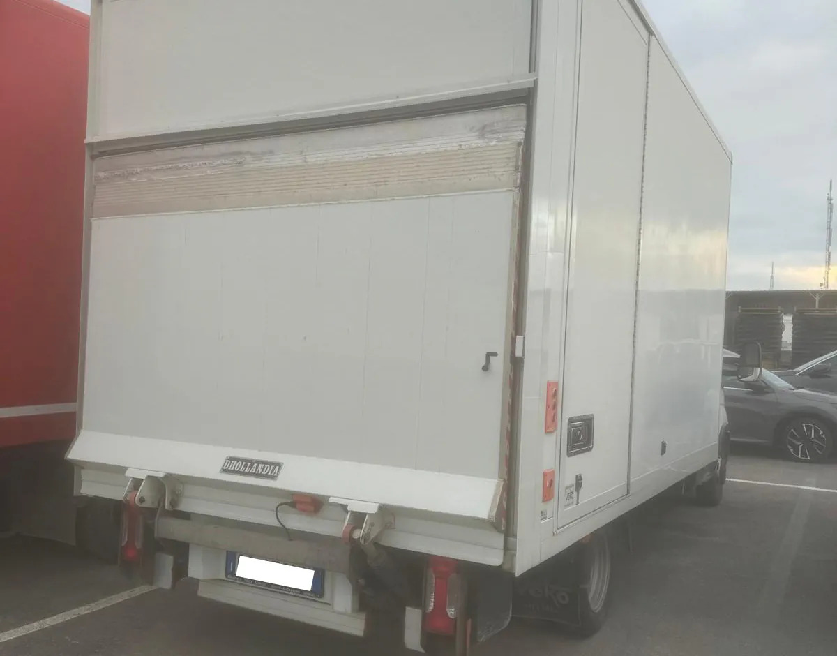 IVECO DAILY 35C14 - Furgoneta: foto 2 IVECO DAILY 35C14 - Furgoneta: foto 2