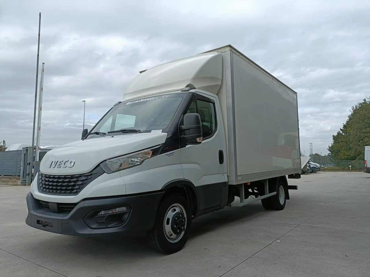 IVECO DAILY 35C16 3.0 CC - Furgoneta: foto 3 IVECO DAILY 35C16 3.0 CC - Furgoneta: foto 3
