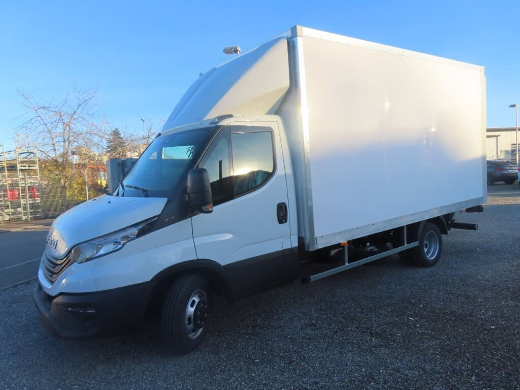 IVECO DAILY 35C16 3000 cc KM 0 - Furgoneta: foto 1 IVECO DAILY 35C16 3000 cc KM 0 - Furgoneta: foto 1