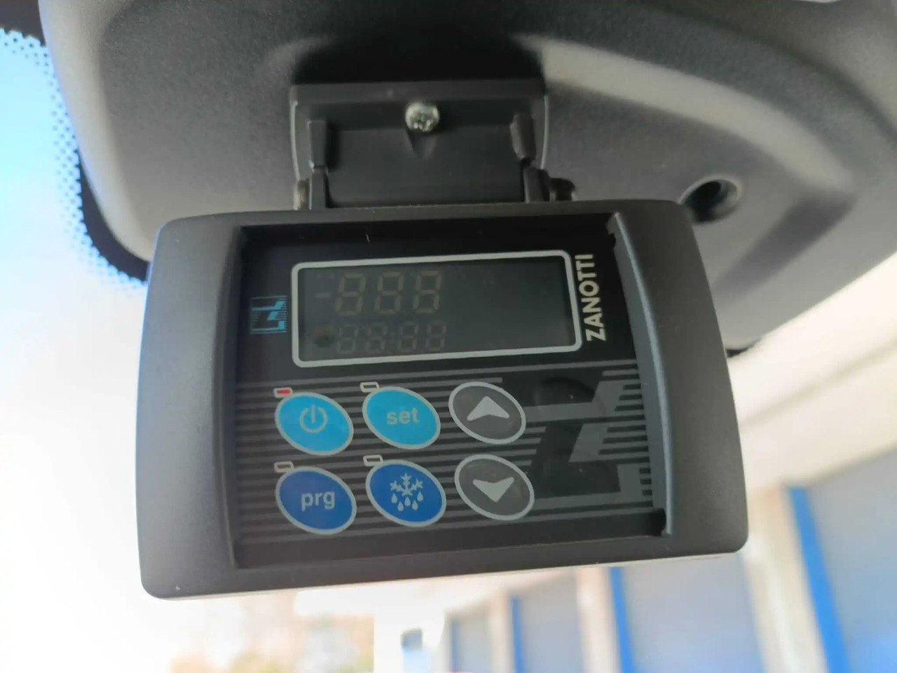 Frigorífico camión IVECO DAILY 60C18 FRCX ATP 06/2024: foto 12