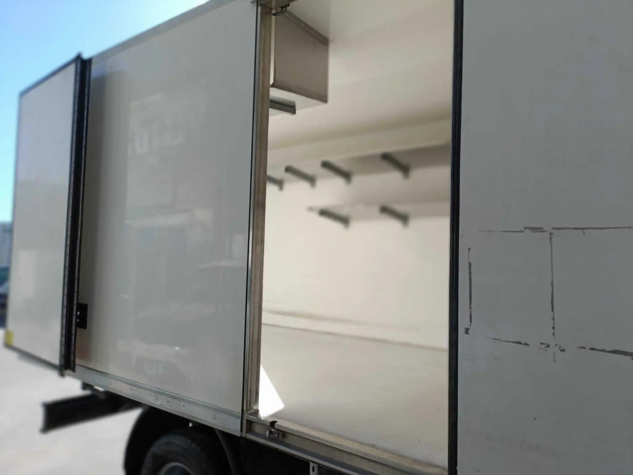 Frigorífico camión IVECO DAILY 60C18 FRCX ATP 06/2024: foto 8