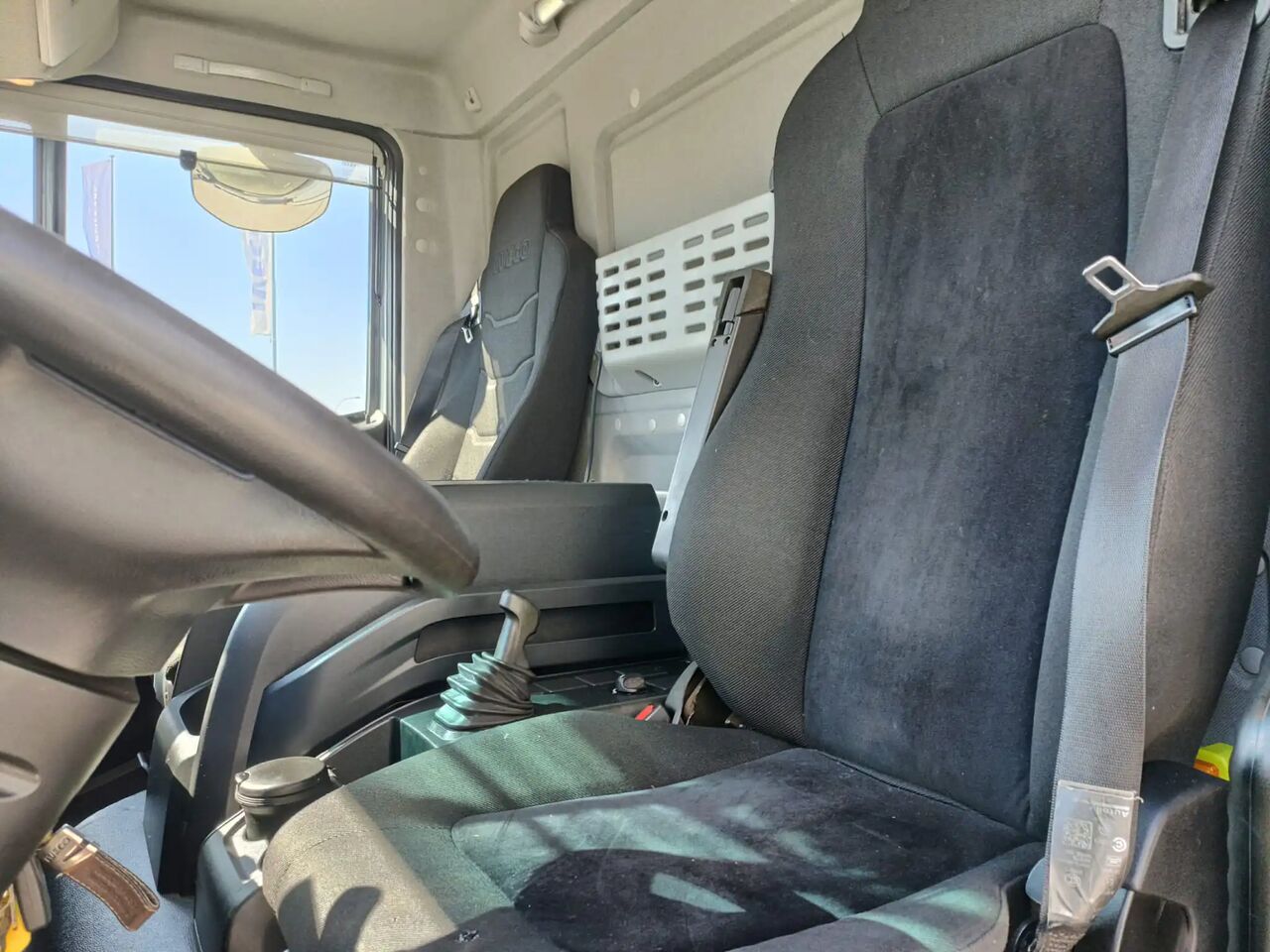IVECO EUROCARGO 160E32P A TELAIO – BRESCIA – USATO COME NUOVO - Chasis camión: foto 3 IVECO EUROCARGO 160E32P A TELAIO – BRESCIA – USATO COME NUOVO - Chasis camión: foto 3