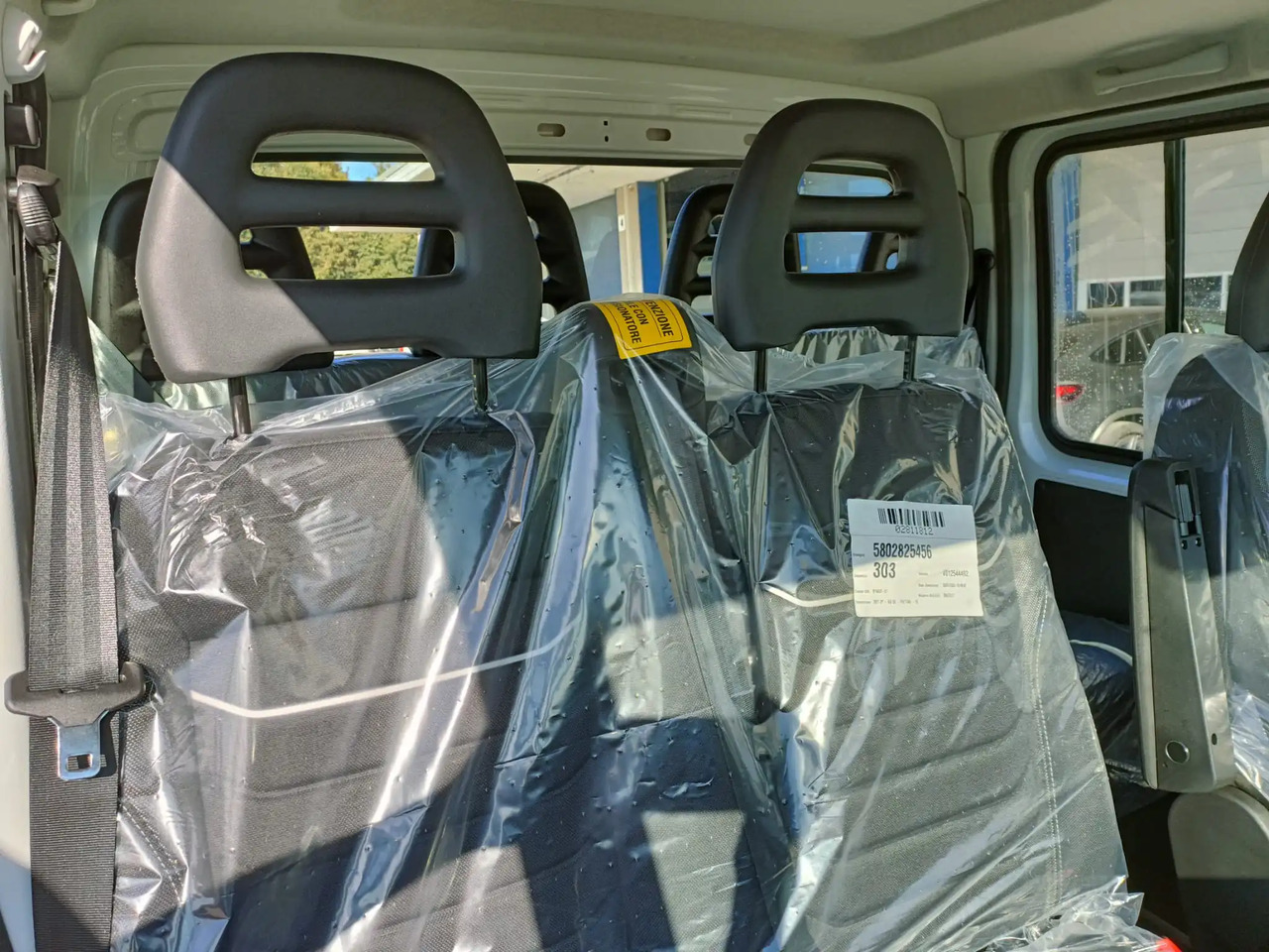 Vehículo comercial ligero IVECO DAILY 35C16 DOPPIA CABINA 7 POSTI: foto 12