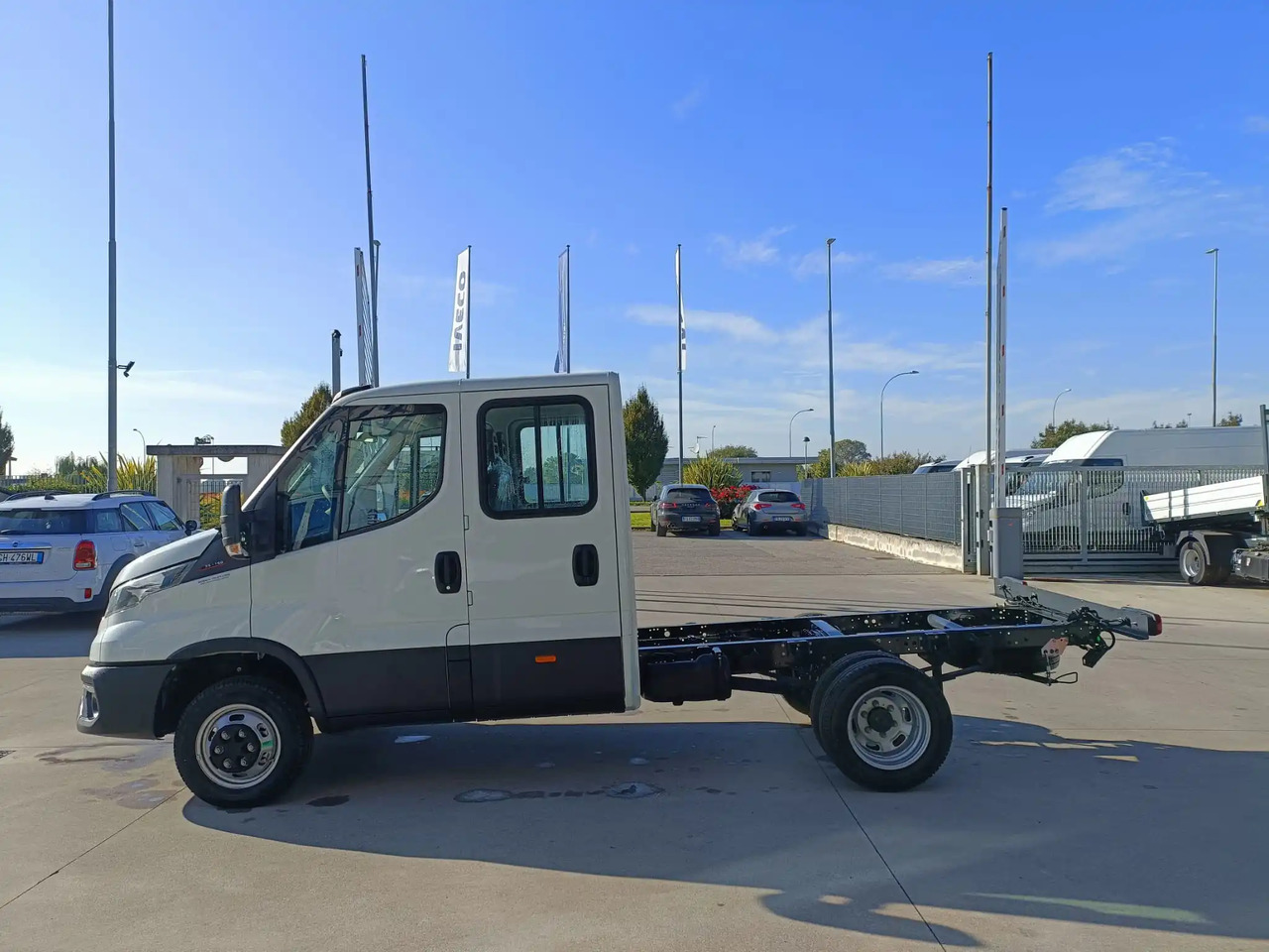 Vehículo comercial ligero IVECO DAILY 35C16 DOPPIA CABINA 7 POSTI: foto 6