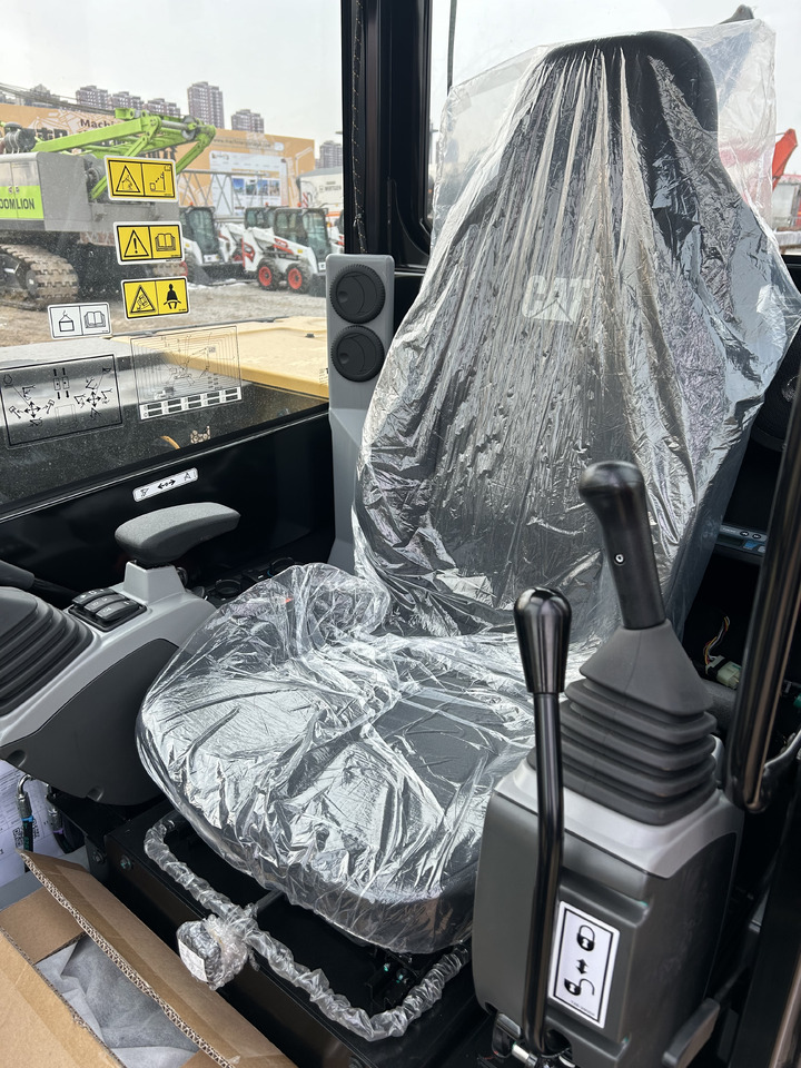 CATERPILLAR 305.5GC - Excavadora de cadenas: foto 4 CATERPILLAR 305.5GC - Excavadora de cadenas: foto 4