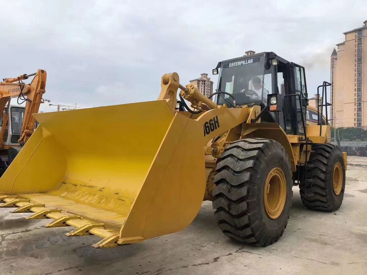 Caterpillar 966H - Cargadora de ruedas: foto 1 Caterpillar 966H - Cargadora de ruedas: foto 1