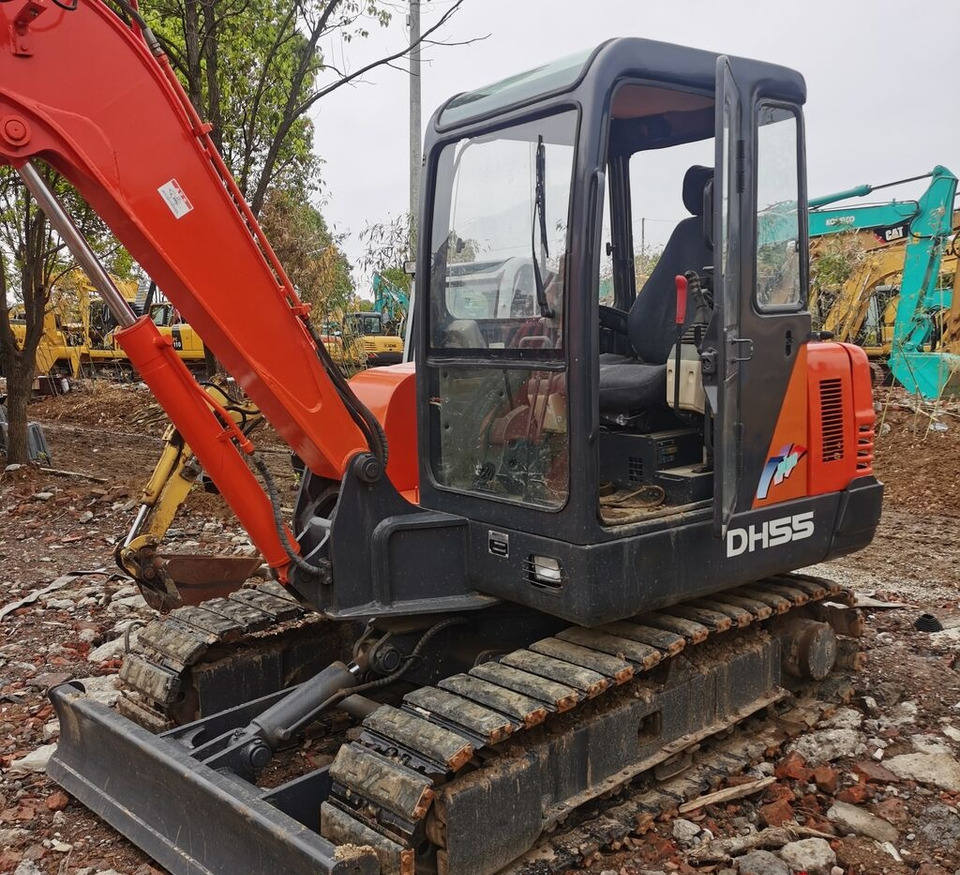 Doosan DH55 - Excavadora de cadenas: foto 3 Doosan DH55 - Excavadora de cadenas: foto 3