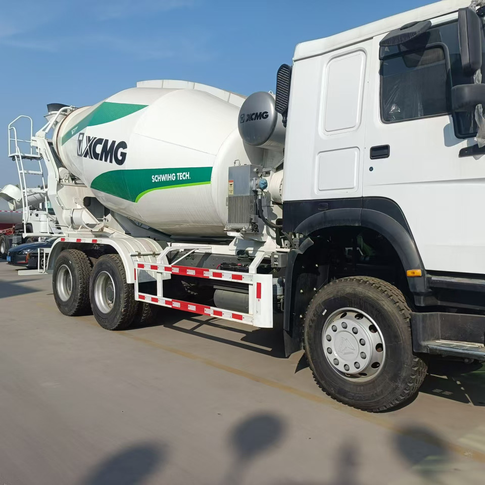 Howo HOWO 371 concrete truck 10CM3 - Camión hormigonera: foto 3 Howo HOWO 371 concrete truck 10CM3 - Camión hormigonera: foto 3