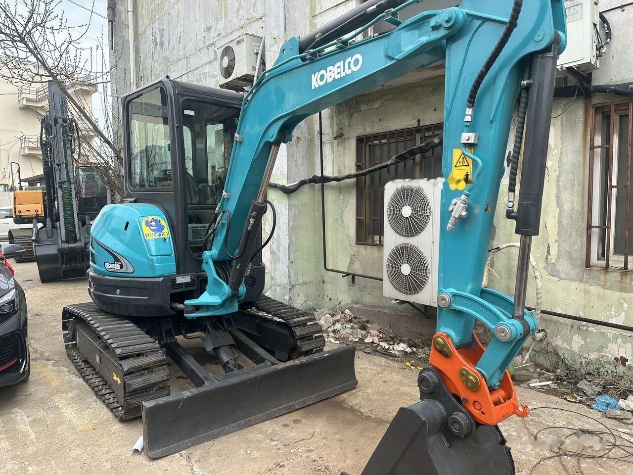 Kobelco SK35SR-5 - Miniexcavadora: foto 4 Kobelco SK35SR-5 - Miniexcavadora: foto 4