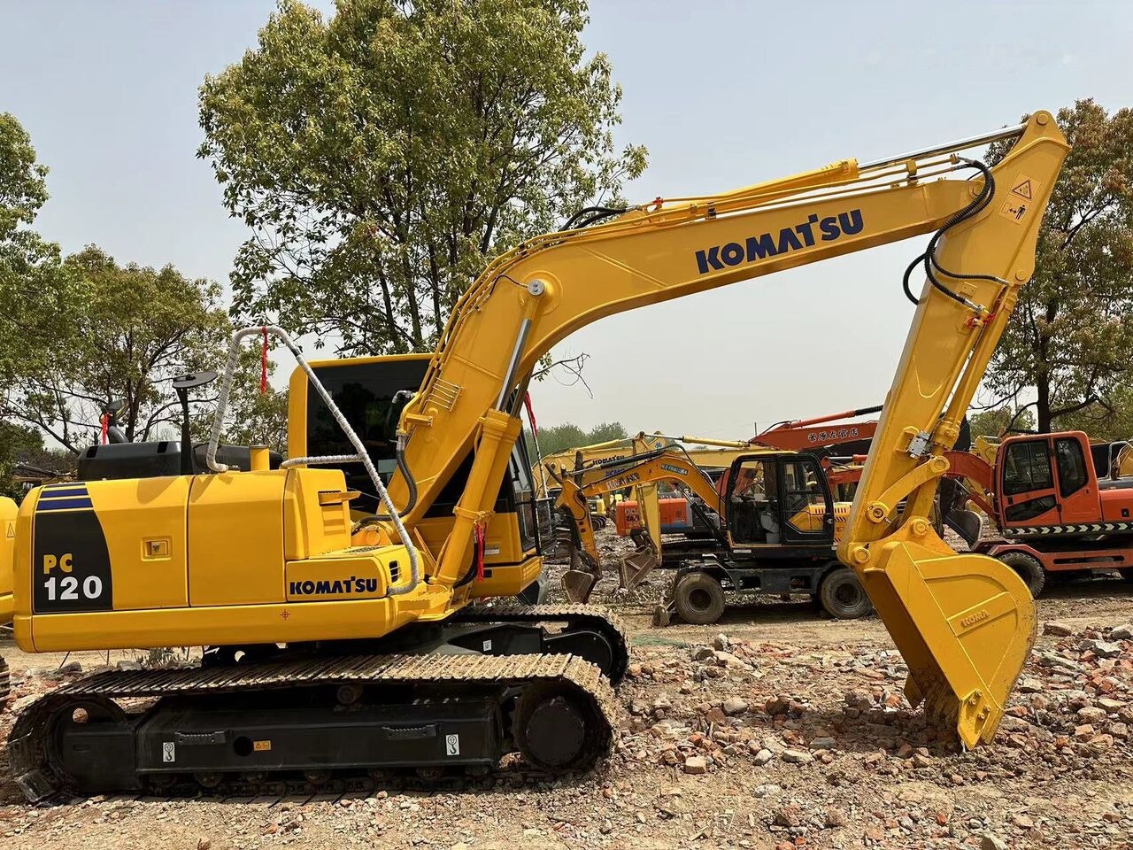Komatsu PC120-8 - Excavadora de cadenas: foto 4 Komatsu PC120-8 - Excavadora de cadenas: foto 4