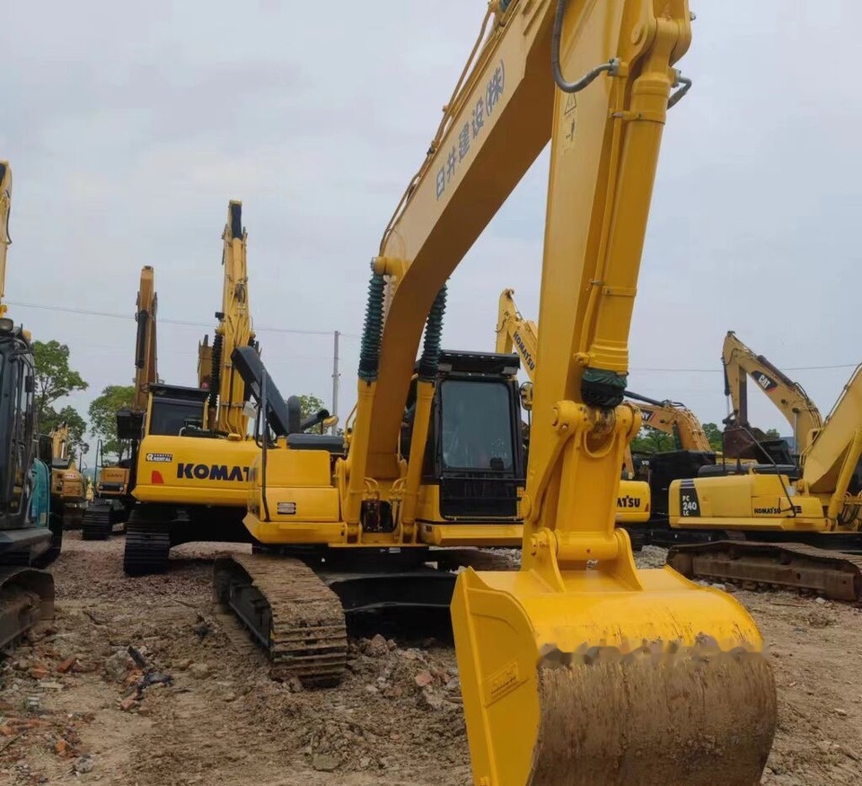 Komatsu PC220-8 - Excavadora de cadenas: foto 2 Komatsu PC220-8 - Excavadora de cadenas: foto 2