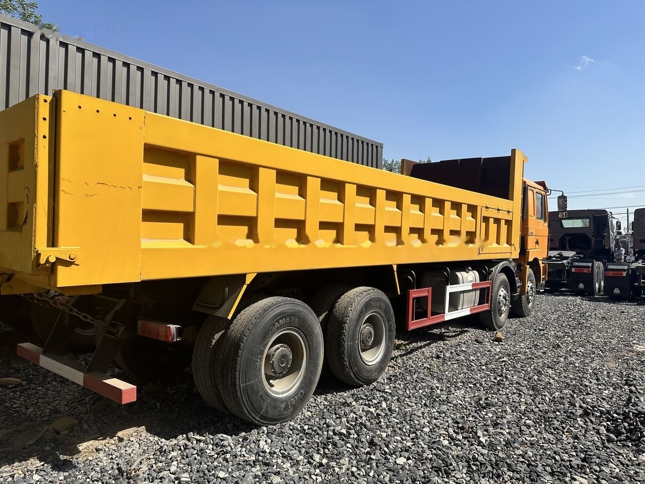 Shacman F3000 - Volquete camión: foto 4 Shacman F3000 - Volquete camión: foto 4