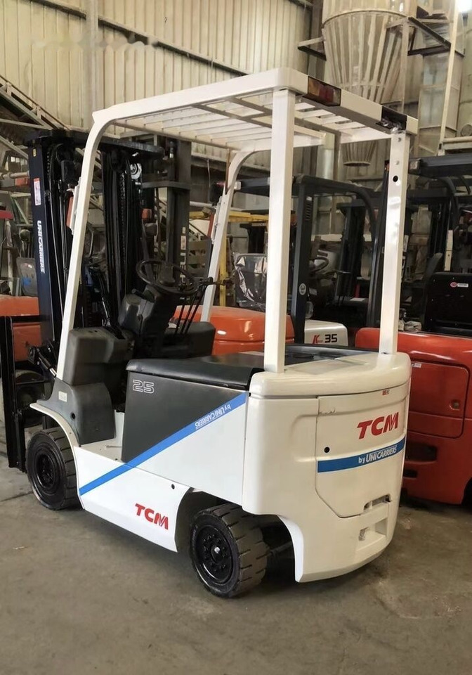 TCM FD25-7 - Carretilla elevadora eléctrica: foto 3 TCM FD25-7 - Carretilla elevadora eléctrica: foto 3