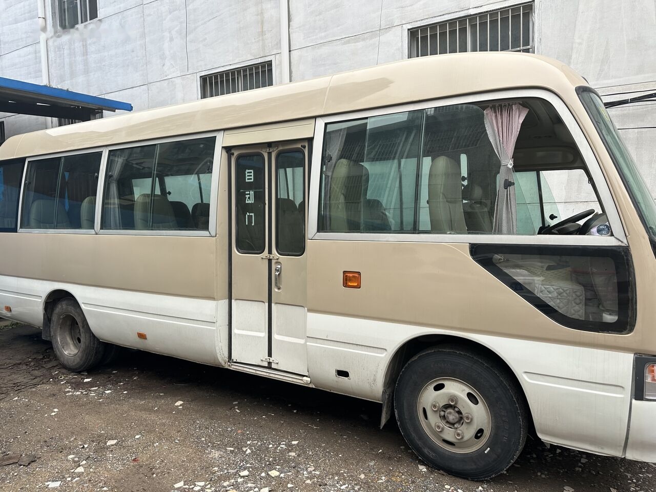 Toyota diesel Coaster - Autobús urbano: foto 5 Toyota diesel Coaster - Autobús urbano: foto 5