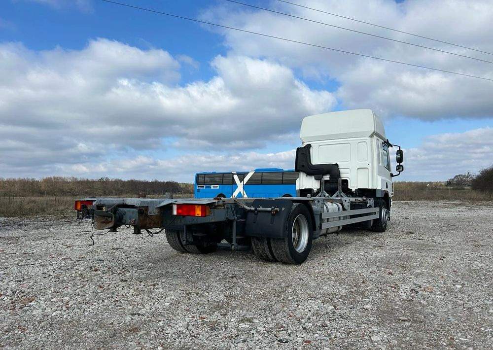 DAF CF75.310 - Chasis camión: foto 3 DAF CF75.310 - Chasis camión: foto 3