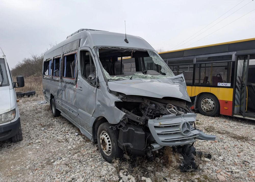 Mercedes-Benz Sprinter 519 - Minibús, Furgoneta de pasajeros: foto 3 Mercedes-Benz Sprinter 519 - Minibús, Furgoneta de pasajeros: foto 3