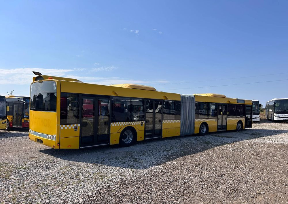 Solaris URBINO 18LE - Autobús articulado: foto 4 Solaris URBINO 18LE - Autobús articulado: foto 4