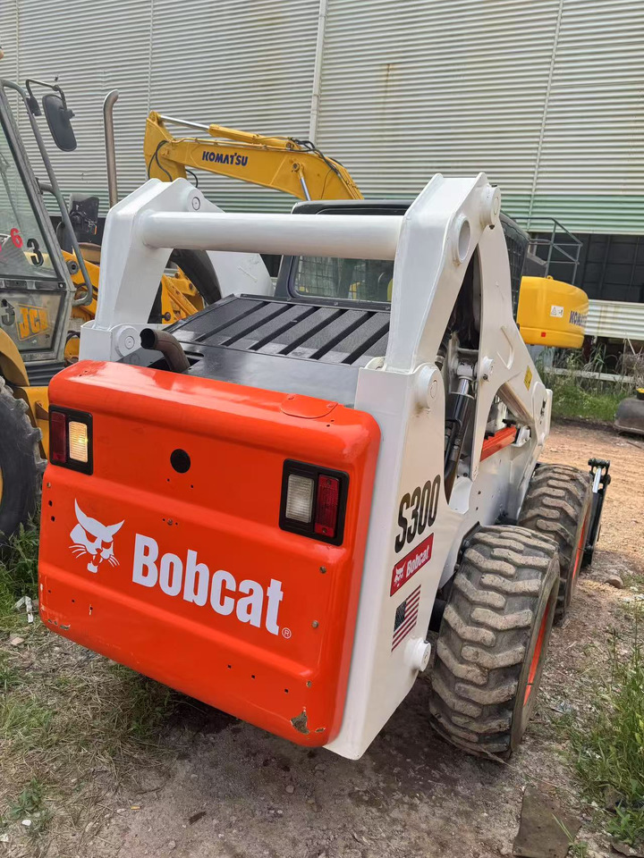 BOBCAT S300 - Minicargadora: foto 2 BOBCAT S300 - Minicargadora: foto 2