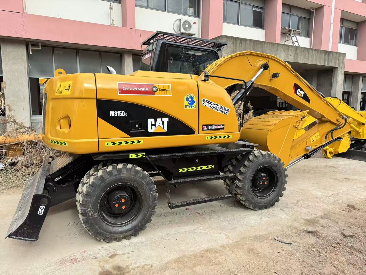 CATERPILLAR 315D - Excavadora de ruedas: foto 2 CATERPILLAR 315D - Excavadora de ruedas: foto 2