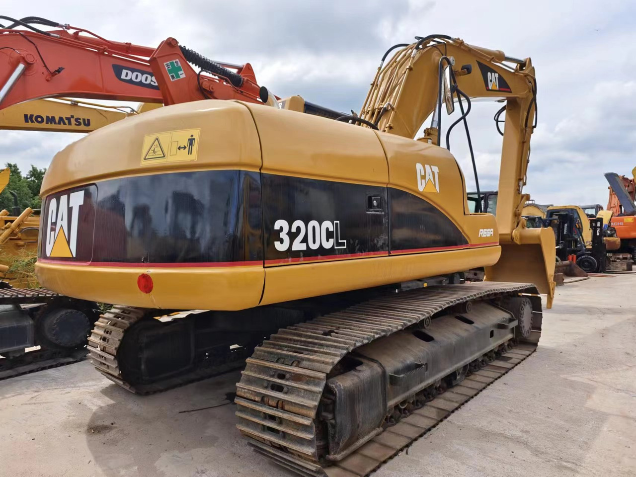 CATERPILLAR 320C - Excavadora de cadenas: foto 2 CATERPILLAR 320C - Excavadora de cadenas: foto 2