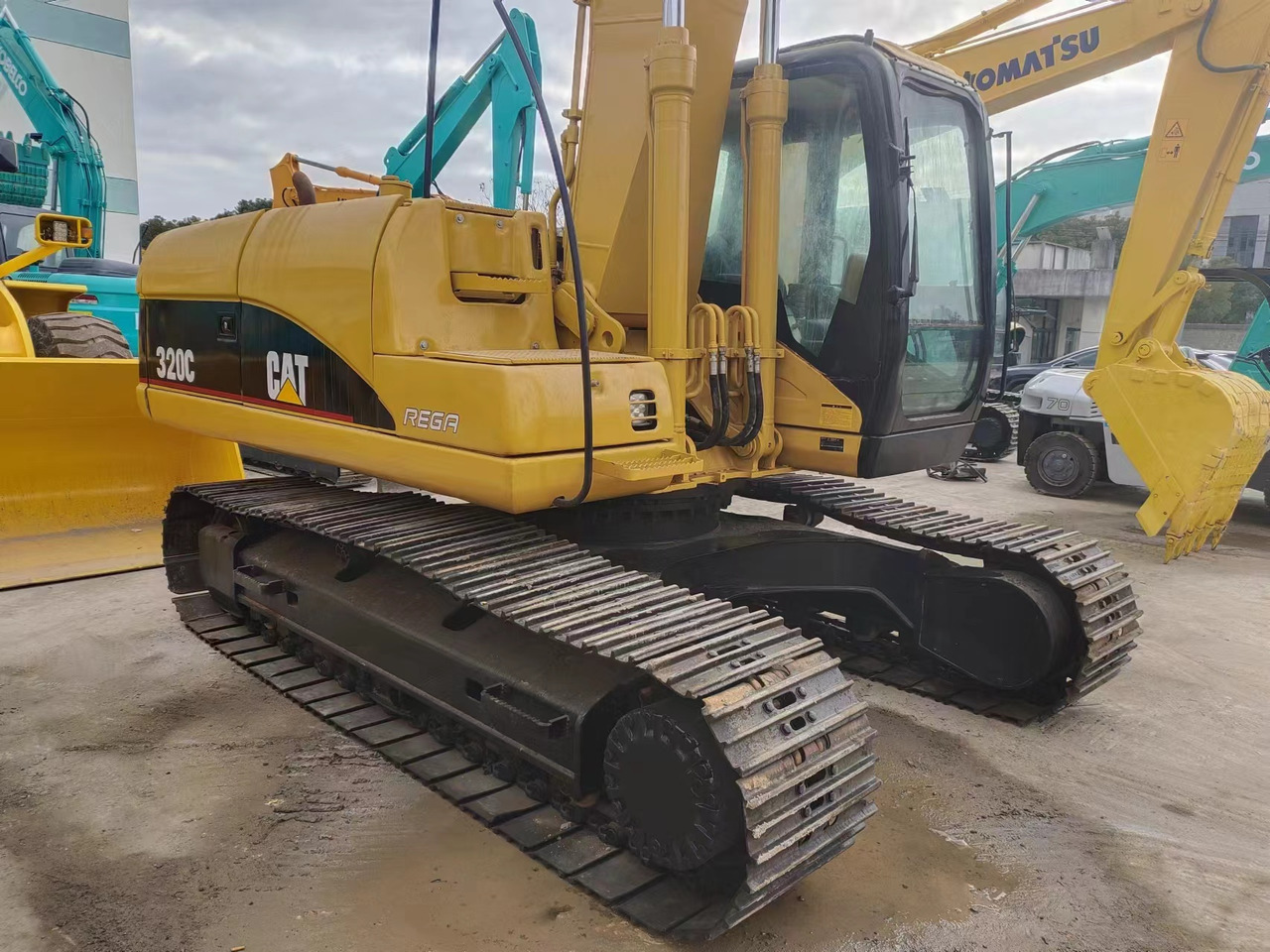 CATERPILLAR 320C - Excavadora de cadenas: foto 2 CATERPILLAR 320C - Excavadora de cadenas: foto 2