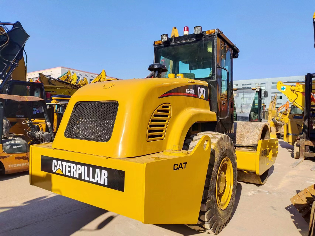 CATERPILLAR CS683E - Compactador: foto 4 CATERPILLAR CS683E - Compactador: foto 4