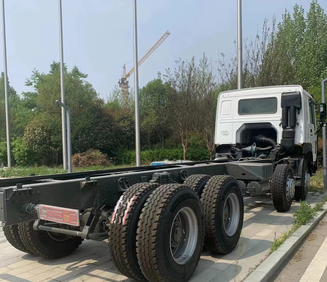 HOWO 6X4 - Cabeza tractora: foto 5 HOWO 6X4 - Cabeza tractora: foto 5