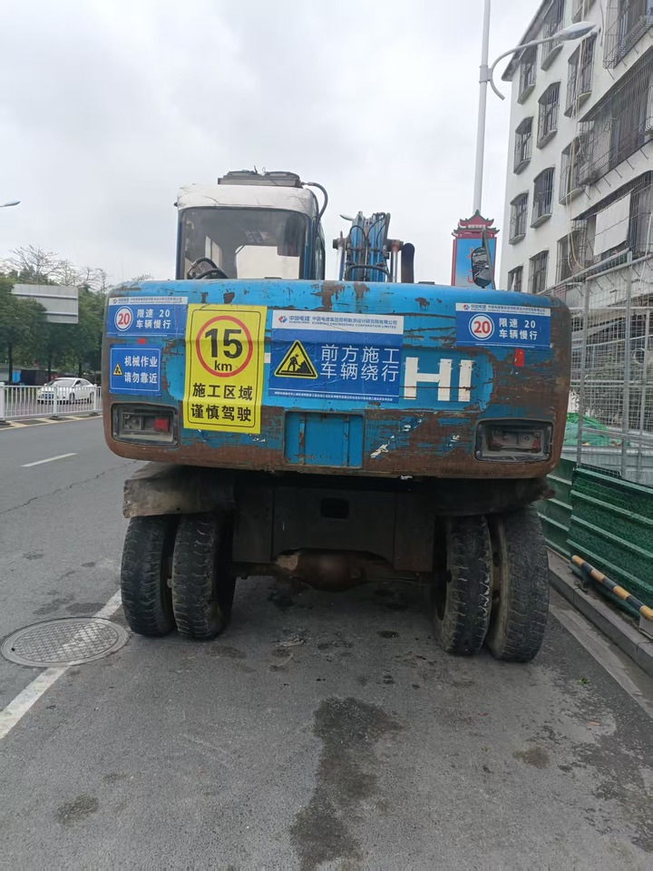 HITACHI EX100WD-2 - Excavadora de ruedas: foto 4 HITACHI EX100WD-2 - Excavadora de ruedas: foto 4