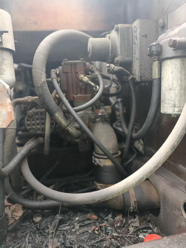 HITACHI EX100WD-2 - Excavadora de ruedas: foto 5 HITACHI EX100WD-2 - Excavadora de ruedas: foto 5