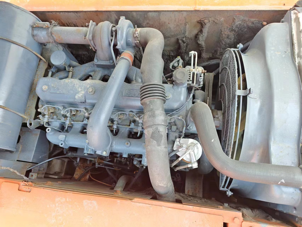 HITACHI EX200-5 - Excavadora de cadenas: foto 4 HITACHI EX200-5 - Excavadora de cadenas: foto 4