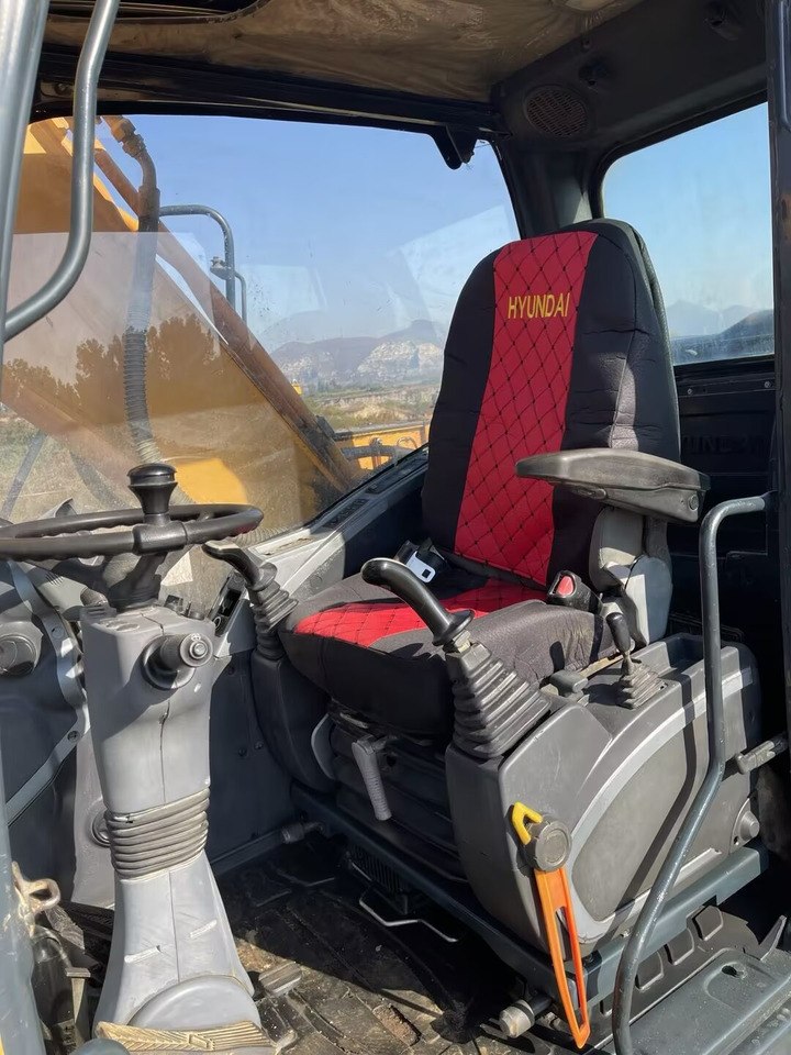 Excavadora de ruedas HYUNDAI 210W-9: foto 8 Excavadora de ruedas HYUNDAI 210W-9: foto 8