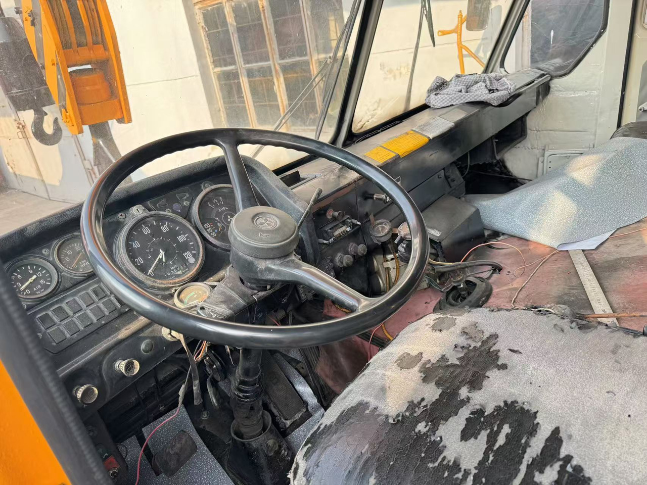 KATO NK400E - Autogrúa: foto 3 KATO NK400E - Autogrúa: foto 3