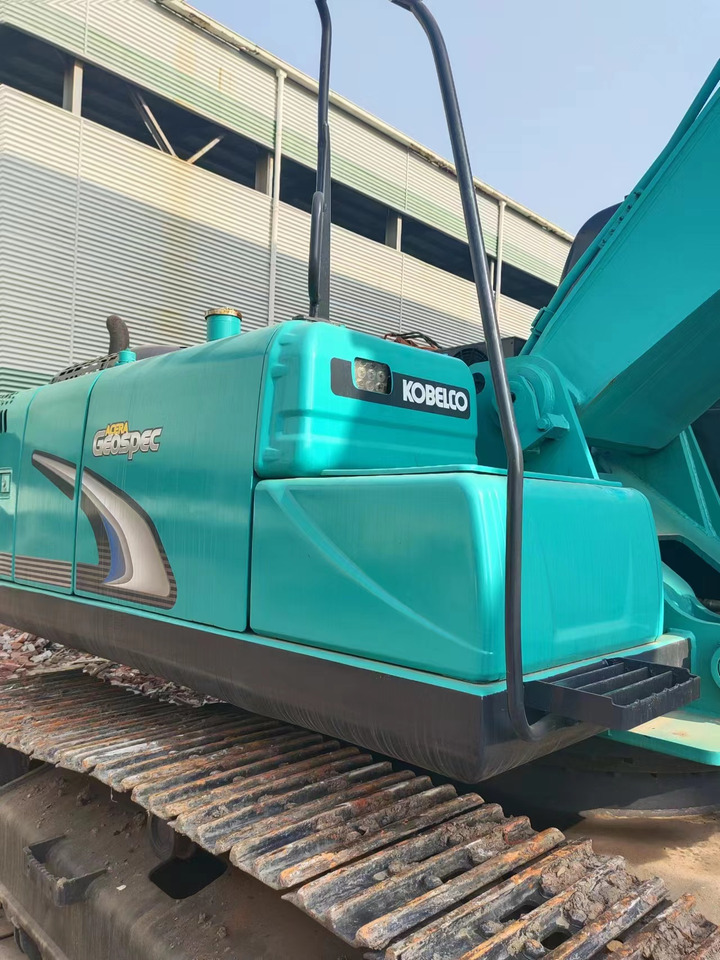 KOBELCO SK350LC-8 - Excavadora de cadenas: foto 3 KOBELCO SK350LC-8 - Excavadora de cadenas: foto 3