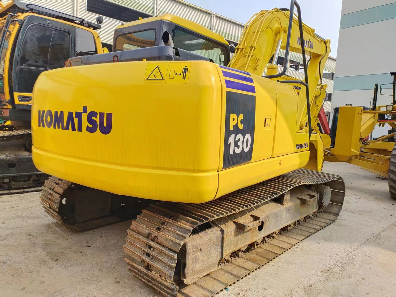 KOMATSU PC130-7 - Excavadora de cadenas: foto 2 KOMATSU PC130-7 - Excavadora de cadenas: foto 2