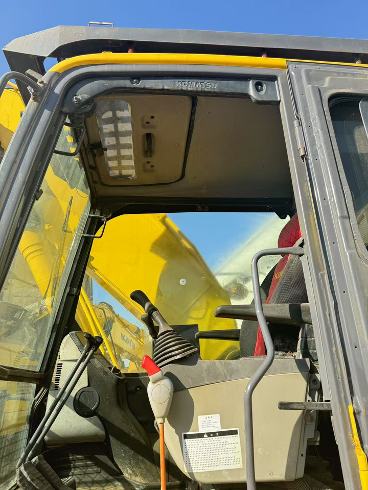 KOMATSU PC200-8 - Excavadora de cadenas: foto 5 KOMATSU PC200-8 - Excavadora de cadenas: foto 5
