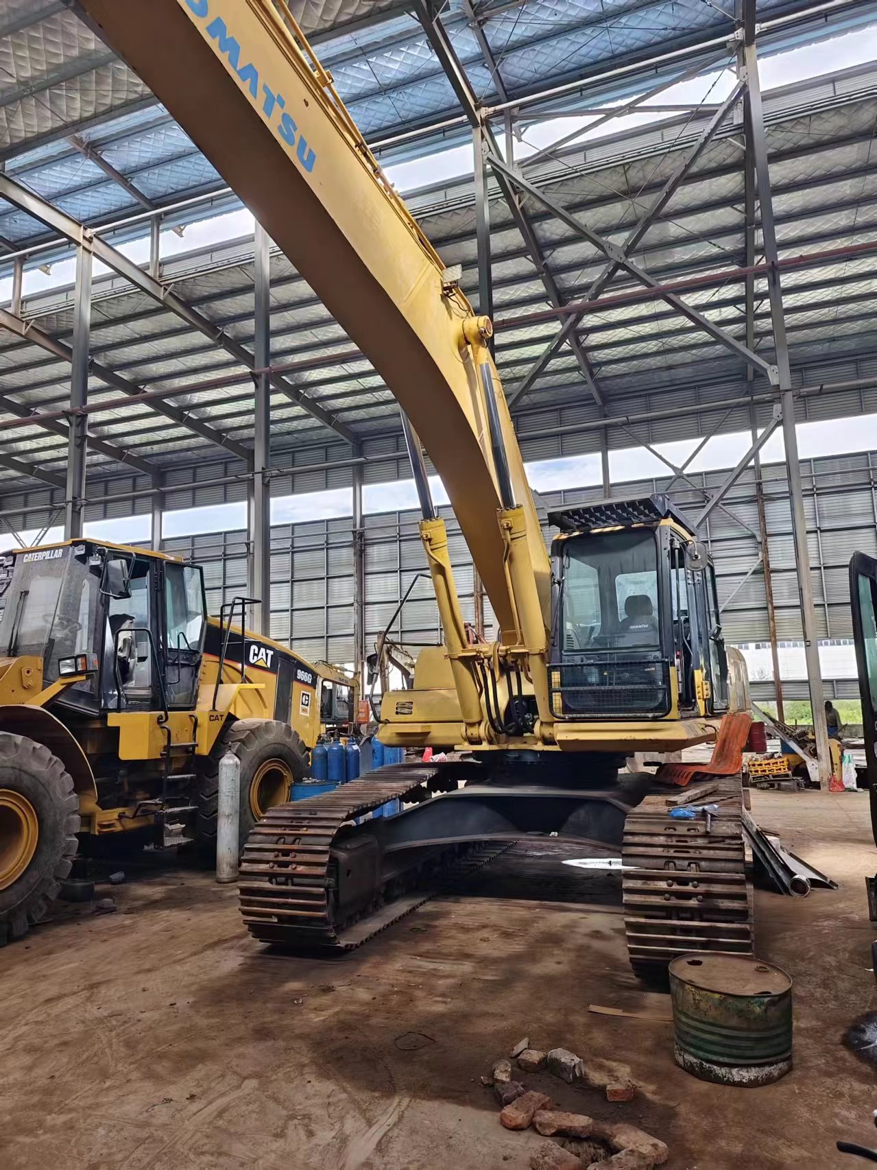 KOMATSU PC400-7 - Excavadora de cadenas: foto 2 KOMATSU PC400-7 - Excavadora de cadenas: foto 2
