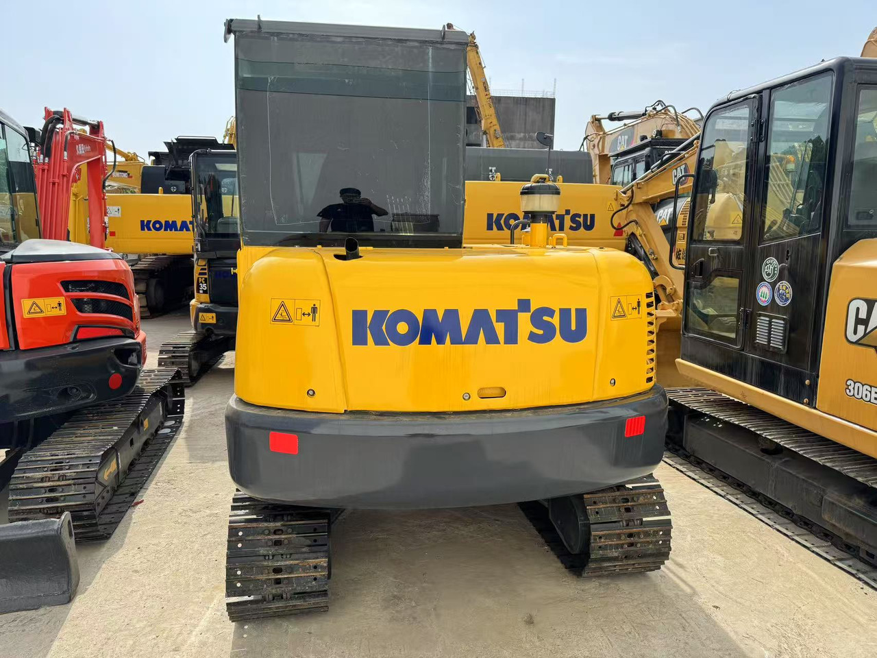 KOMATSU PC56 - Miniexcavadora: foto 2 KOMATSU PC56 - Miniexcavadora: foto 2