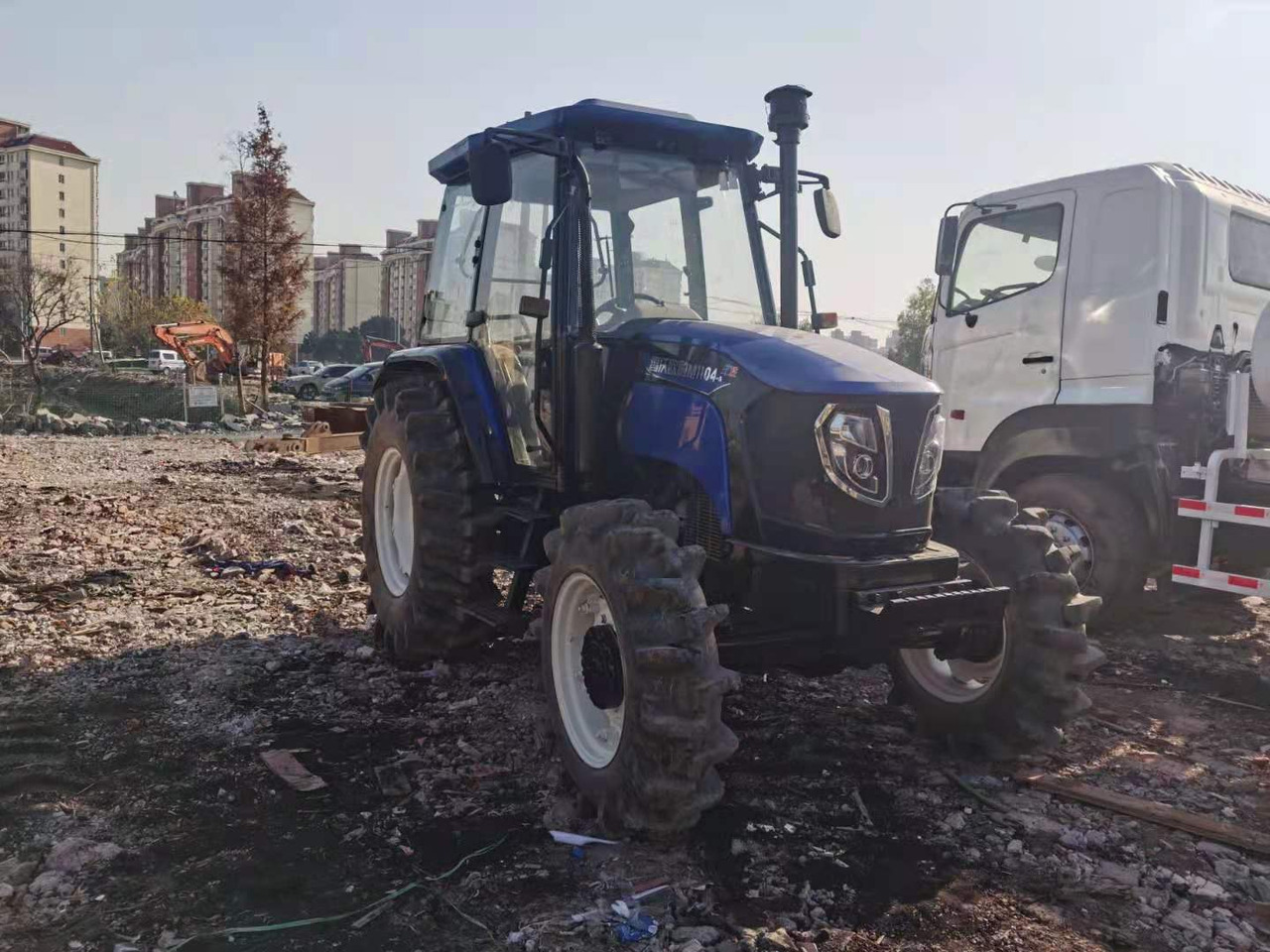 LOVOL M1104 - Tractor: foto 3 LOVOL M1104 - Tractor: foto 3